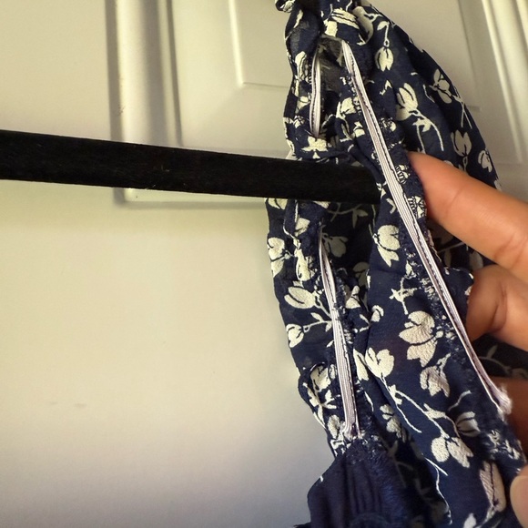 SALE👗50% OFF! Reformation Loulou dress - Picture 11 of 12